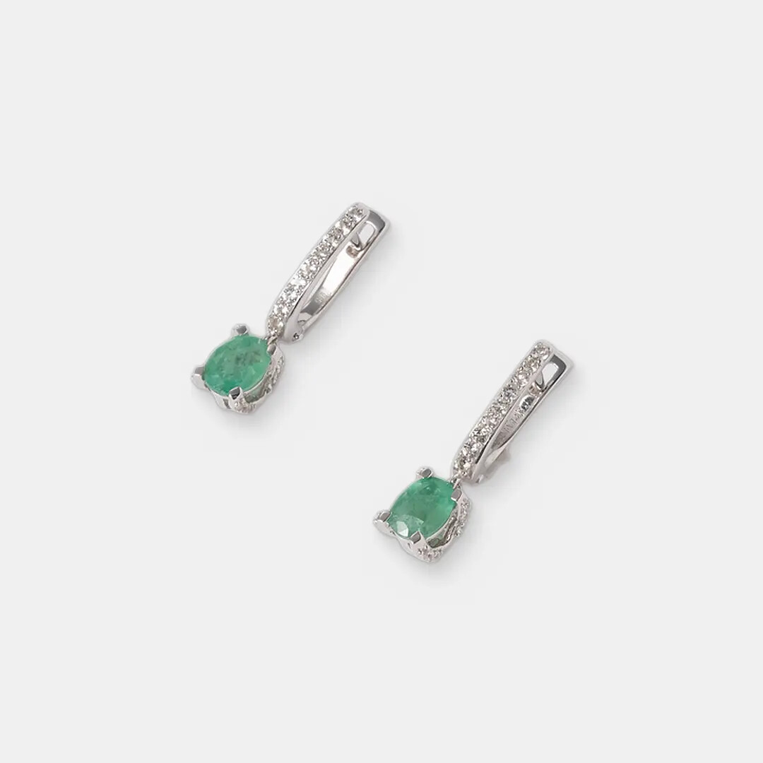Серебряные серьги с изумрудами
